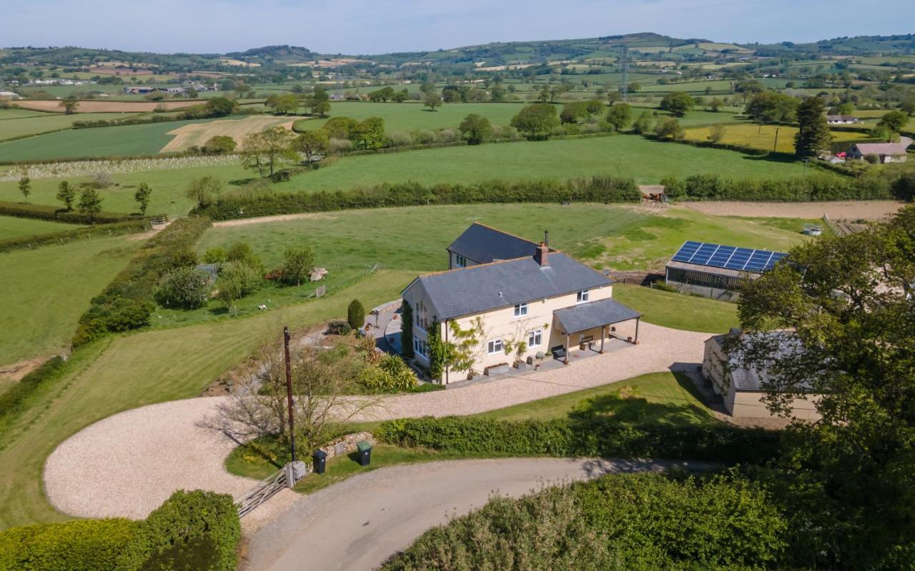 Copse Gate Farm Bed & Breakfast Bridport Exterior photo